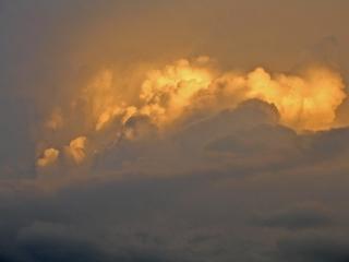 mohutný cumulonimbus